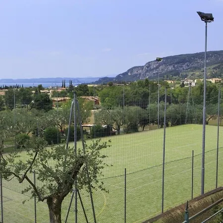 2 Bedrooms With Lake View *