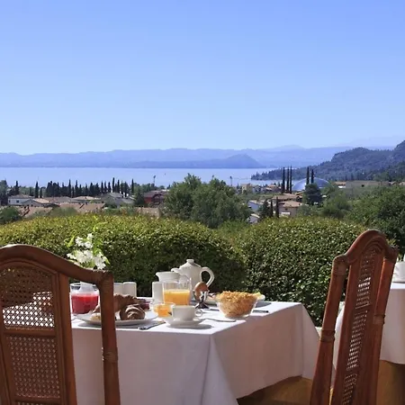 2 Bedrooms With Lake View * Garda (Verona)